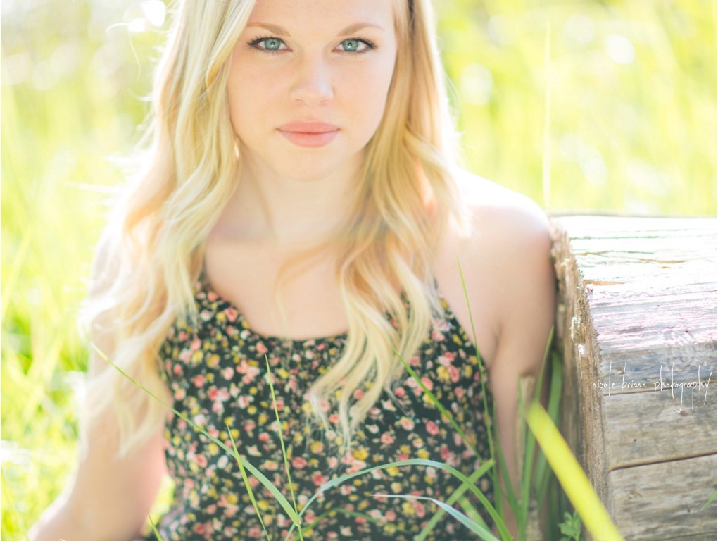 Nicole Briann Photography Oregon High School Senior Photographer Lebanon Oregon Senior Megan