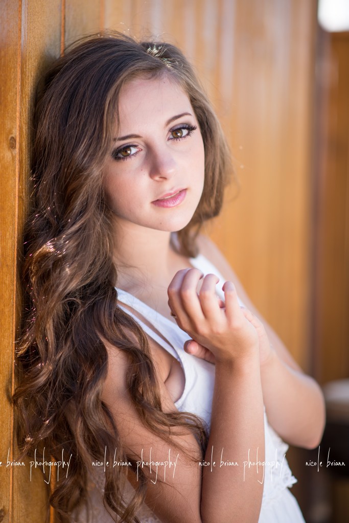 nicole briann photography oregon senior photographer Ilima // Johnson Brothers Greenhouses Coburg Oregon