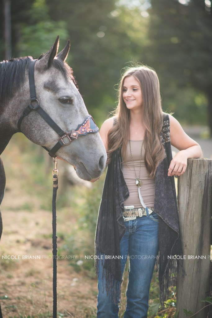 veronia-oregon-senior-portrait-photographer-nicole-briann-photography-sheyanne-45