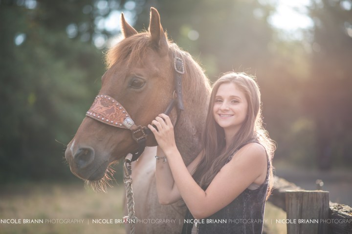 veronia-oregon-senior-portrait-photographer-nicole-briann-photography-sheyanne-49