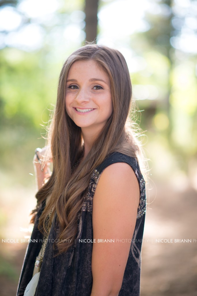 veronia-oregon-senior-portrait-photographer-nicole-briann-photography-sheyanne-5