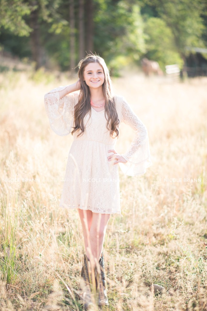 veronia-oregon-senior-portrait-photographer-nicole-briann-photography-sheyanne-54
